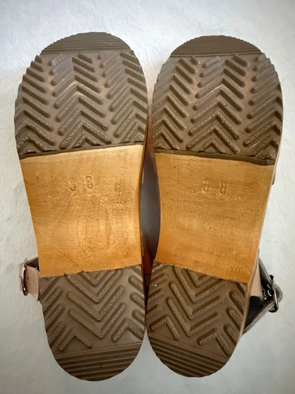 Bjork | Alma Swedish Comfort Wood Clog Leather Sandals Nude (EU 38 / US 7.5-8) - Picture 13 of 16